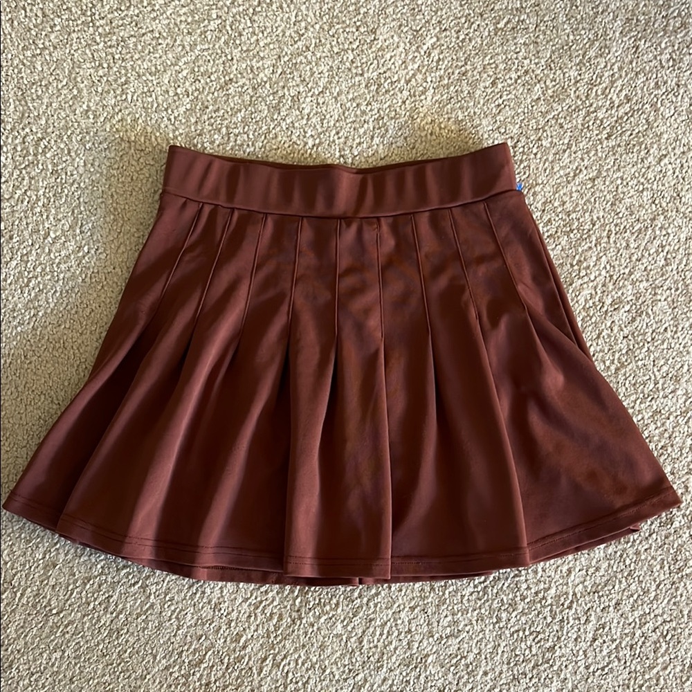 Indero Active Brown Pleated Skort.  M